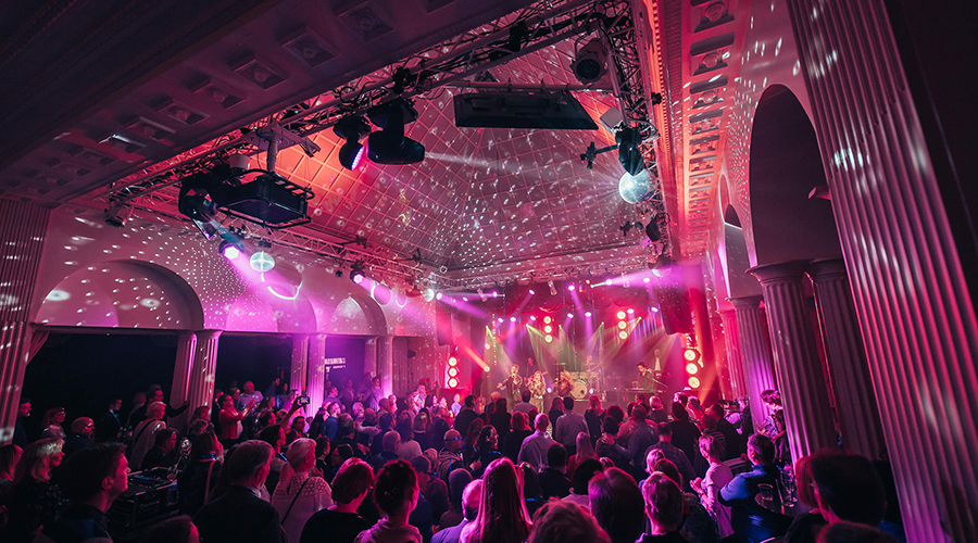 Casino Royale – License to Thrill